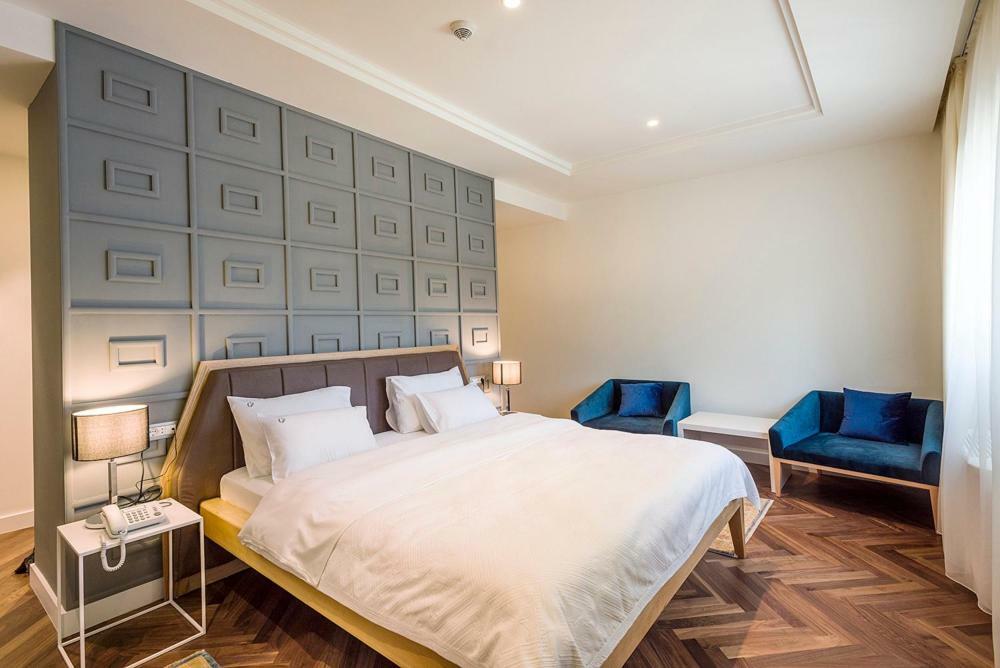 Hotel Gradska Cetinje Luaran gambar