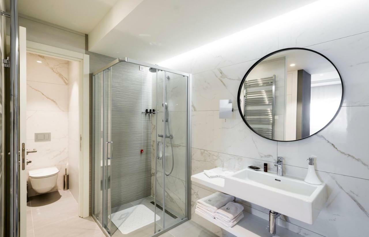 Hotel Gradska Cetinje Luaran gambar