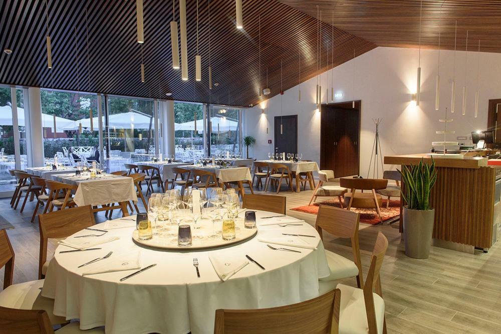 Hotel Gradska Cetinje Luaran gambar