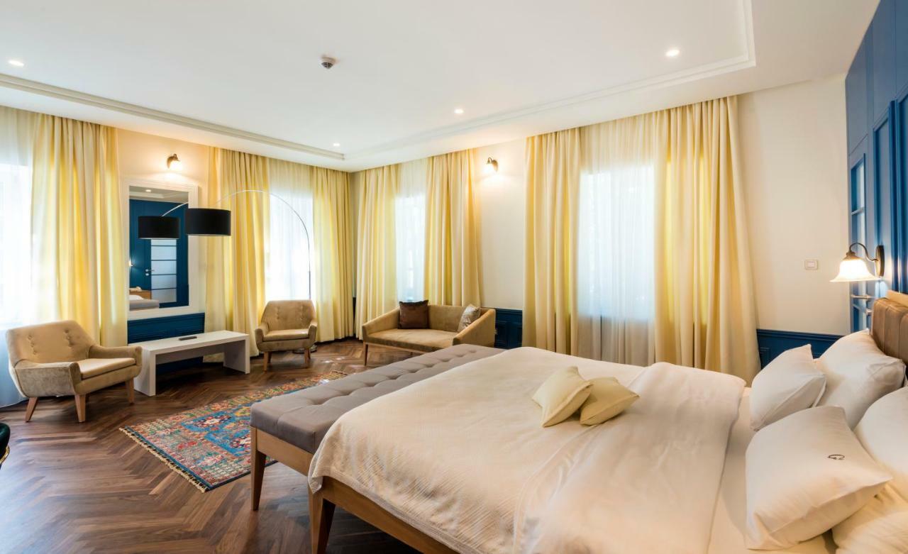Hotel Gradska Cetinje Luaran gambar