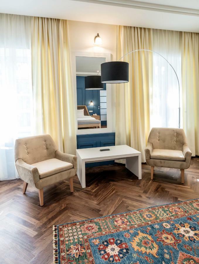 Hotel Gradska Cetinje Luaran gambar
