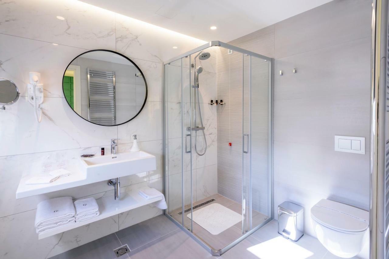 Hotel Gradska Cetinje Luaran gambar